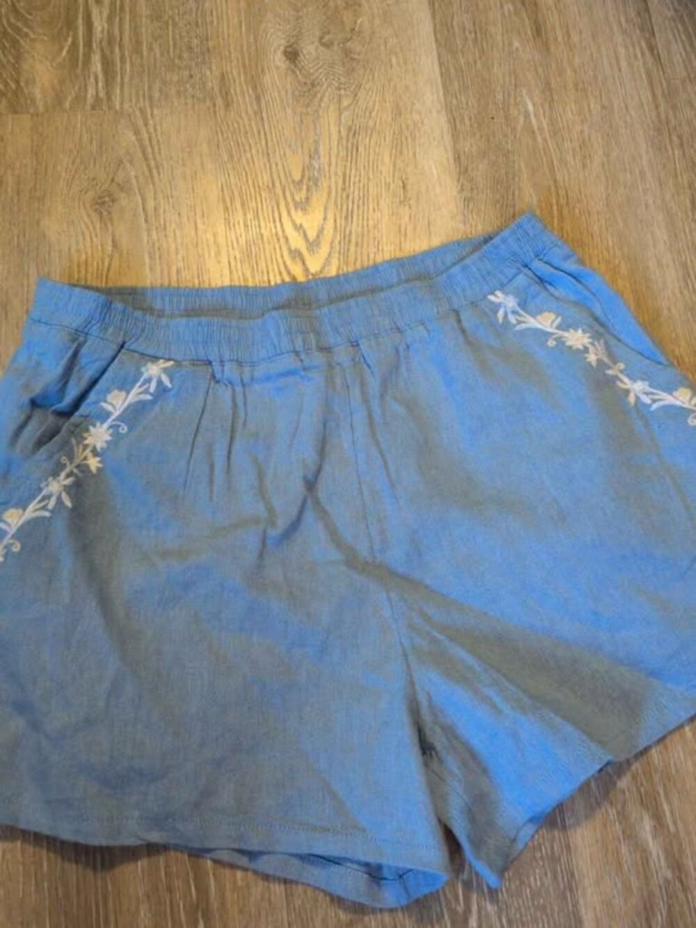 Abercrombie Kids Embroidered Shorts 15/16